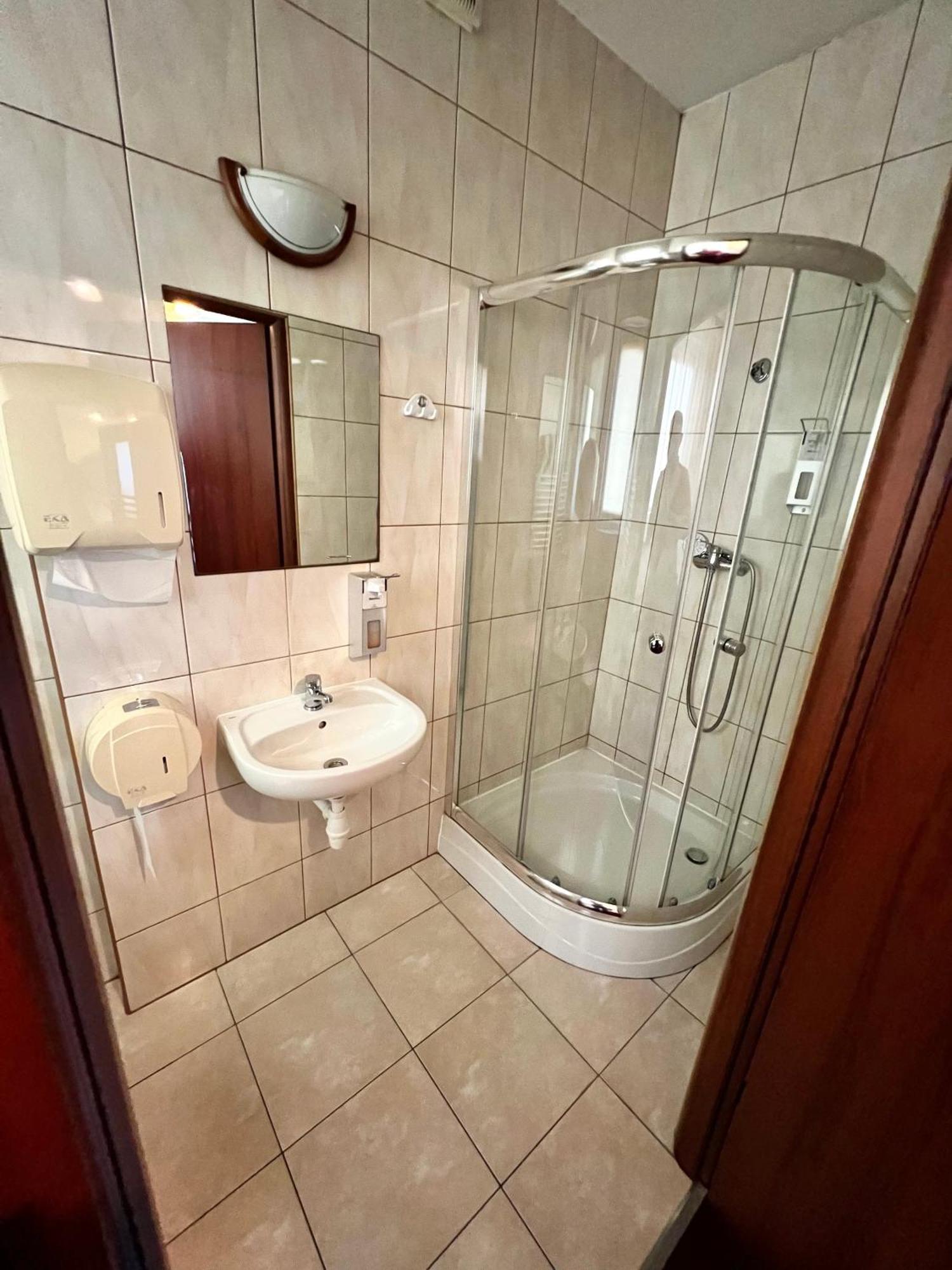 Zajazd Skorpion B&B Oświęcim Exterior foto
